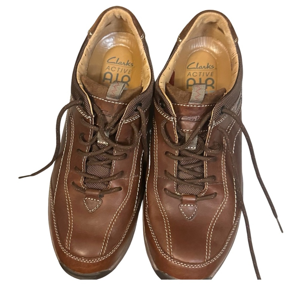 ⭐️SOLD⭐️LIKE NEW Clarks Skyward Vibe Shoes